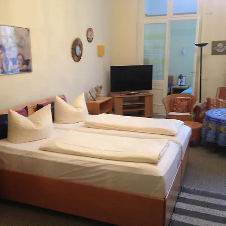 Columbus Am Kurfurstendamm Konukevi 2*