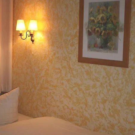 Columbus Am Kurfurstendamm Berlin