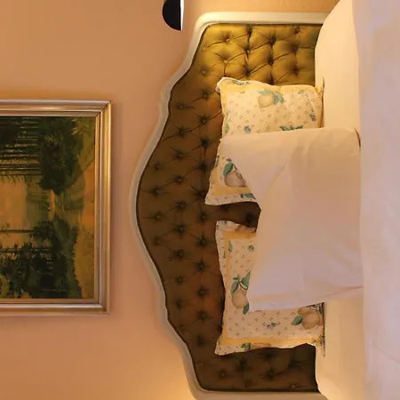 Πανσιόν Columbus Am Kurfurstendamm 2*